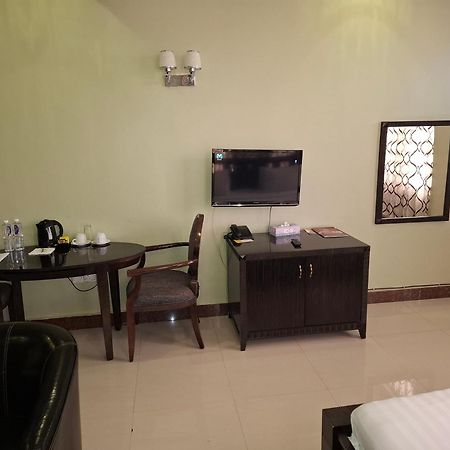 Flomi Hotel Morogoro Экстерьер фото