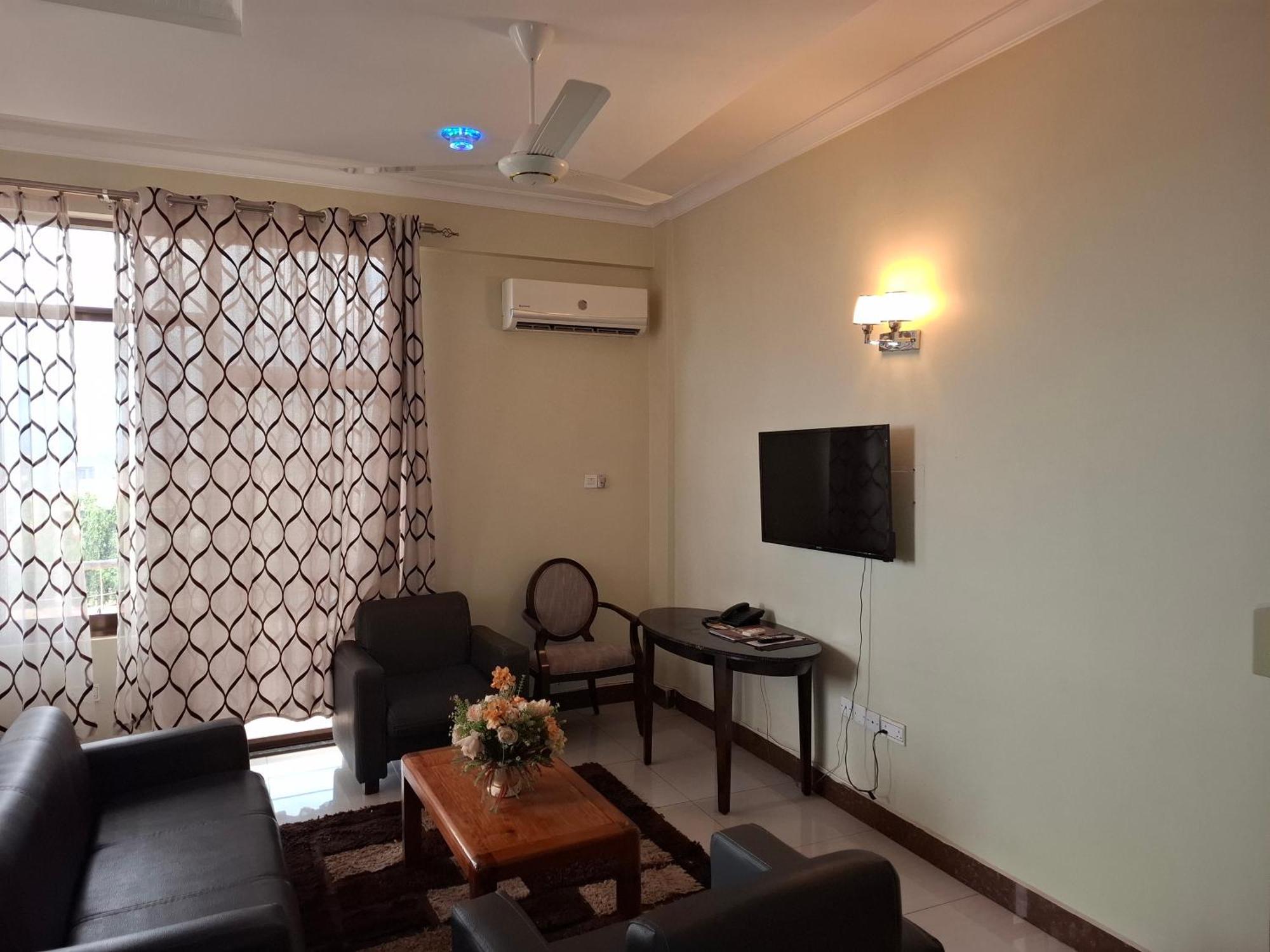 Flomi Hotel Morogoro Экстерьер фото