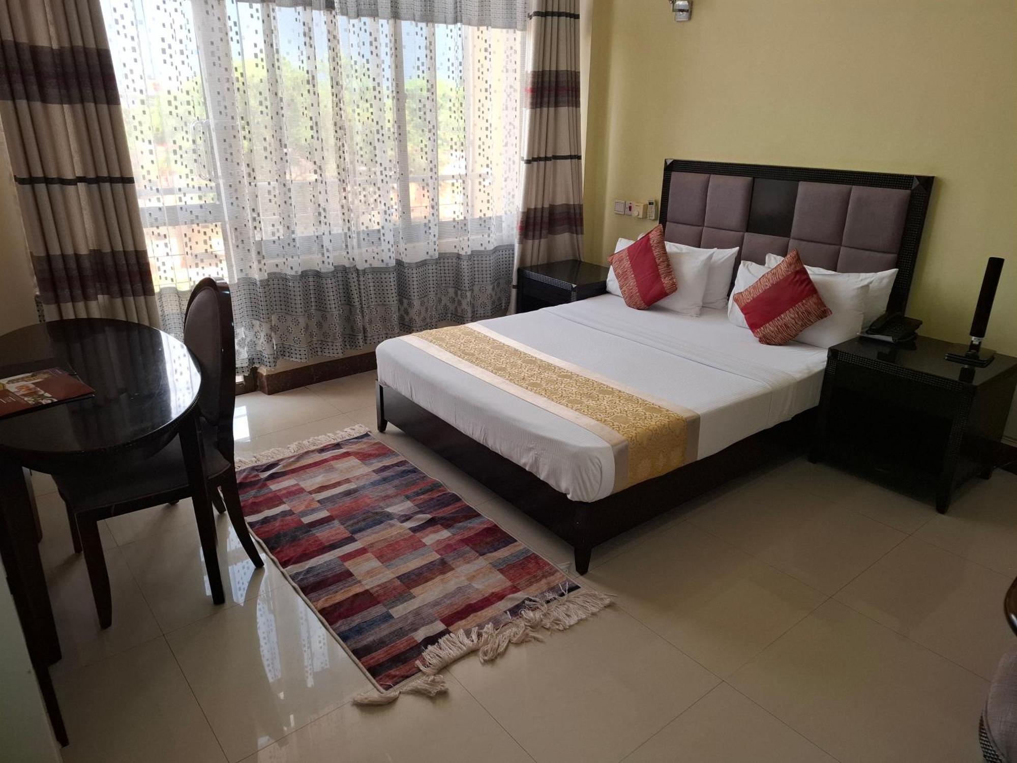 Flomi Hotel Morogoro Экстерьер фото